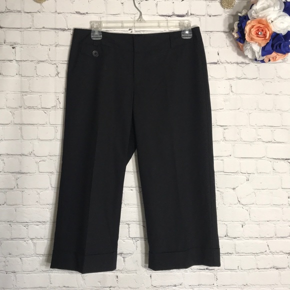 Banana Republic Factory Pants - Banana Republic Factory Stretch cuffed capri